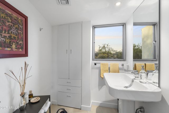 7915 E PRIMROSE Path, Carefree, AZ 85377