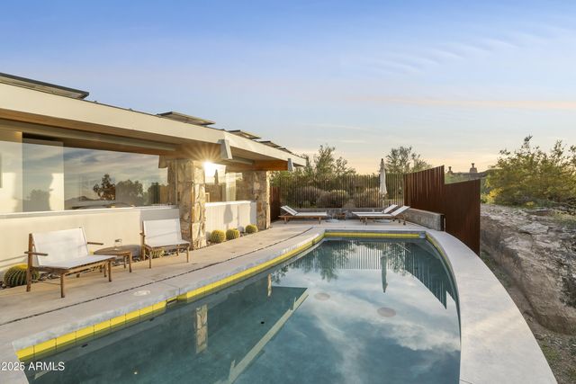 7915 E PRIMROSE Path, Carefree, AZ 85377