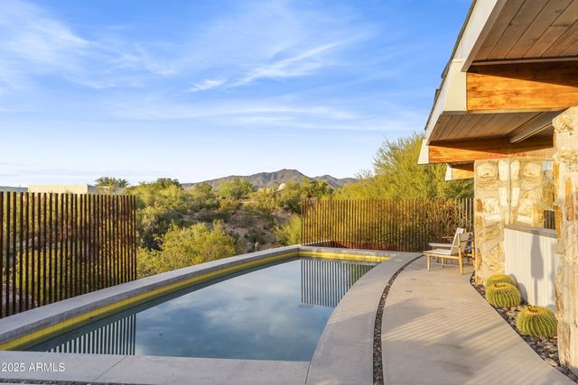 7915 E PRIMROSE Path, Carefree, AZ 85377