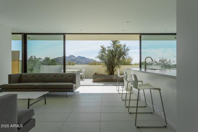 7915 E PRIMROSE Path, Carefree, AZ 85377