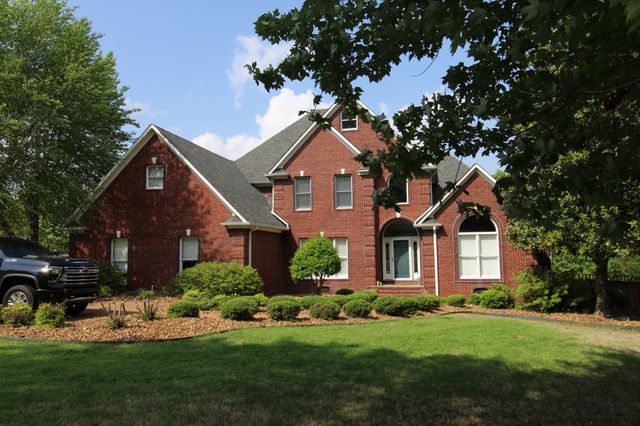 294 Beasley Dr, Lexington, TN 38351