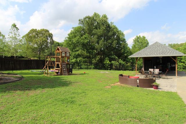 294 Beasley Dr, Lexington, TN 38351