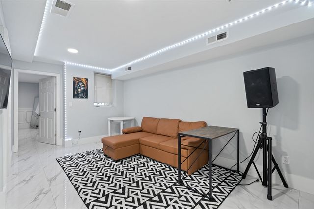 9 Batchelder St 1, Boston, MA 02119