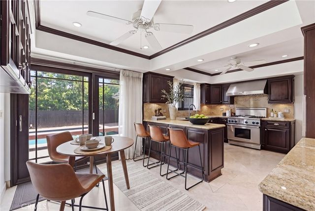 4908 Calvin Avenue, Tarzana, CA 91356