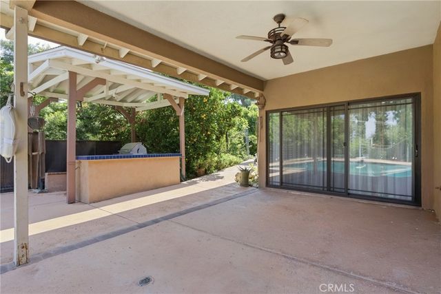 4908 Calvin Avenue, Tarzana, CA 91356