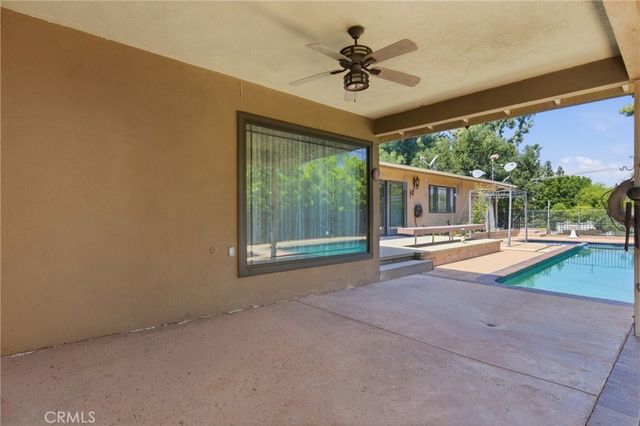 4908 Calvin Avenue, Tarzana, CA 91356