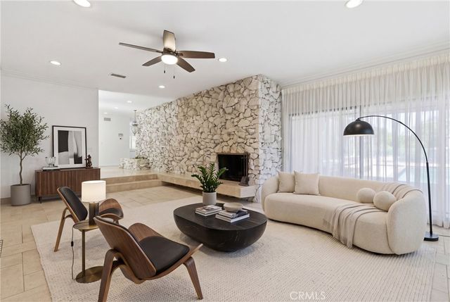 4908 Calvin Avenue, Tarzana, CA 91356