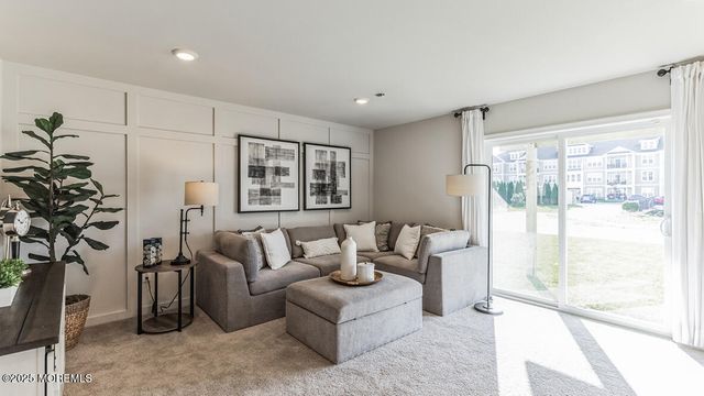 15 Bay Breeze Drive, Waretown, NJ 08758