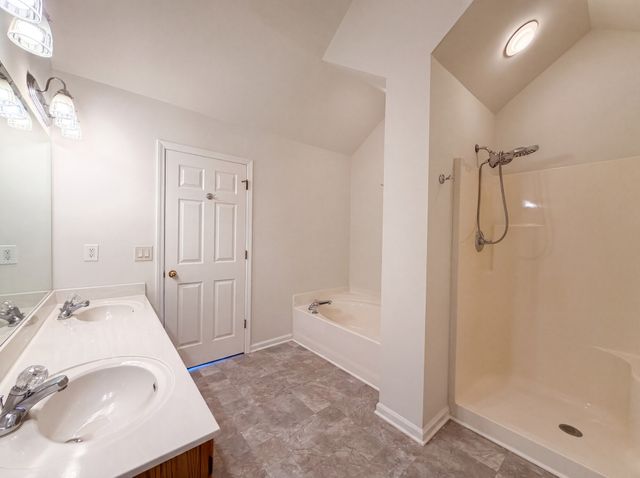 2120 Spring Lake Dr, Spring Hill, TN 37174