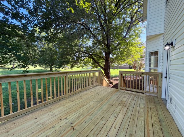 2120 Spring Lake Dr, Spring Hill, TN 37174