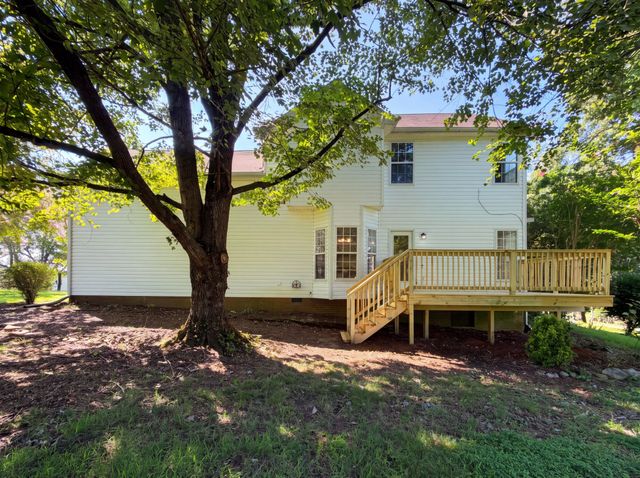 2120 Spring Lake Dr, Spring Hill, TN 37174