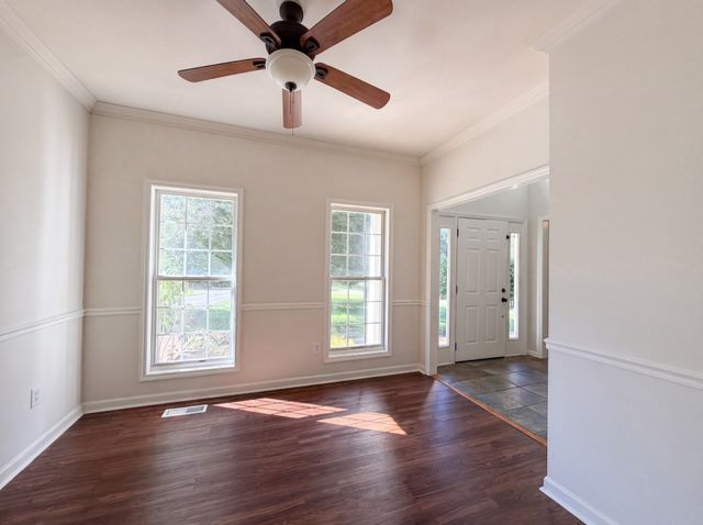 2120 Spring Lake Dr, Spring Hill, TN 37174