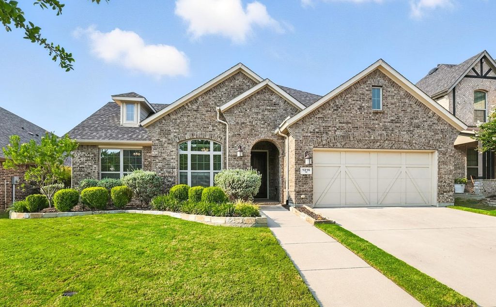 1216 5th Street, Argyle, TX 76226