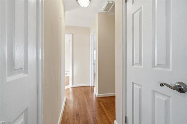 8038 Bowwood LN, Norfolk, VA 23518