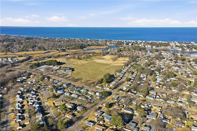 8038 Bowwood LN, Norfolk, VA 23518