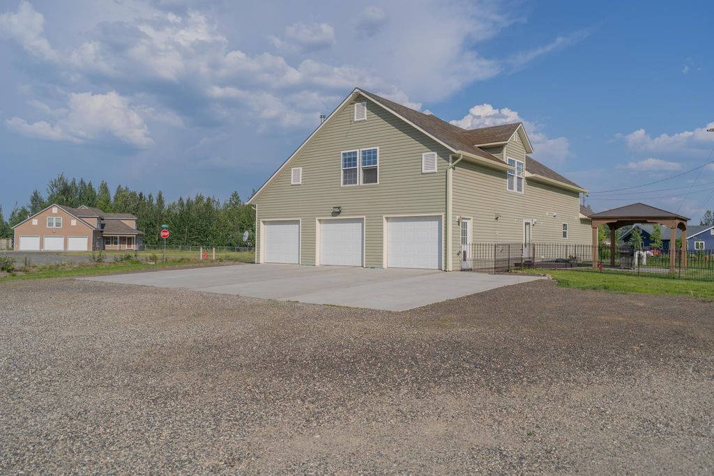 504 W SIXTH AVENUE, North Pole, AK 99705