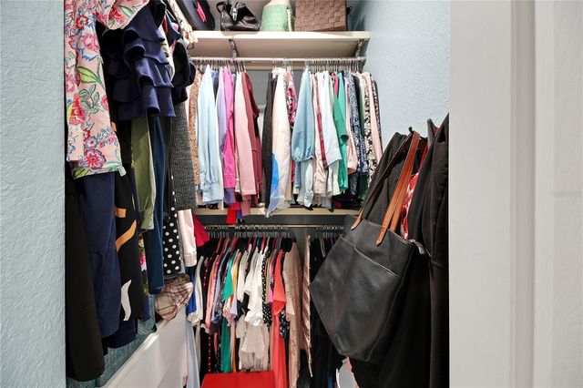 32801 OAK PARK DRIVE, Leesburg, FL 34748