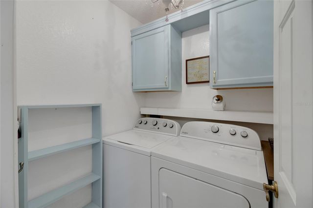 32801 OAK PARK DRIVE, Leesburg, FL 34748