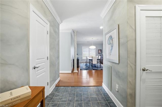 2428 Ocean Shore Cres Apt 401, Virginia Beach, VA 23451