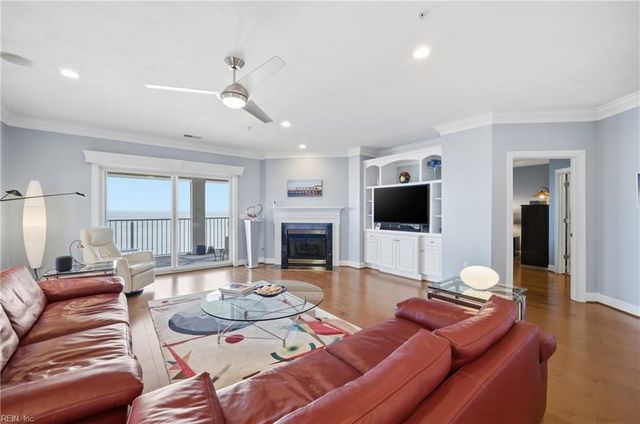 2428 Ocean Shore Cres Apt 401, Virginia Beach, VA 23451