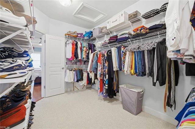 2428 Ocean Shore Cres Apt 401, Virginia Beach, VA 23451