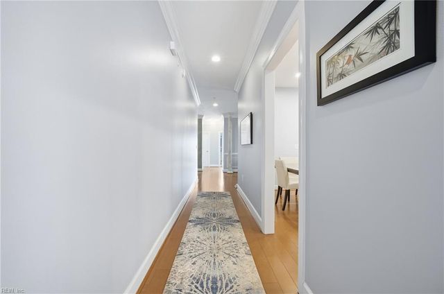 2428 Ocean Shore Cres Apt 401, Virginia Beach, VA 23451