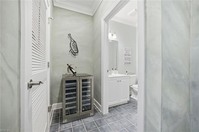 2428 Ocean Shore Cres Apt 401, Virginia Beach, VA 23451