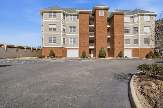 2428 Ocean Shore Cres Apt 401, Virginia Beach, VA 23451