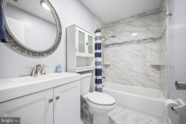 807 SILVER CT, Hamilton, NJ 08690