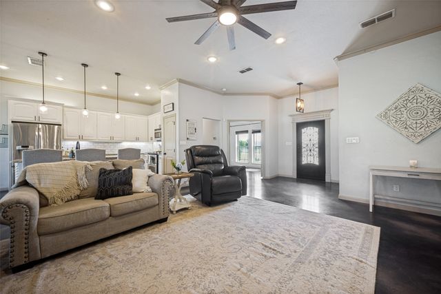 10485 Indian Trail, Sanger, TX 76266
