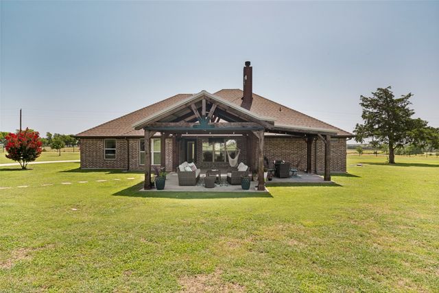 10485 Indian Trail, Sanger, TX 76266