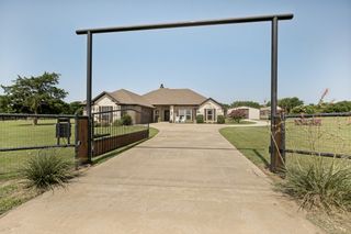 10485 Indian Trail, Sanger, TX 76266