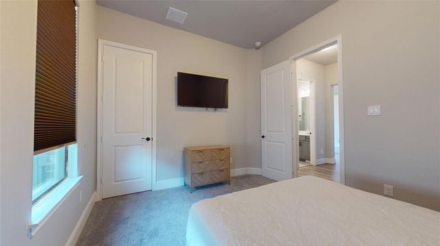 8305 Greenleaf Ridge Way, Conroe, TX 77385