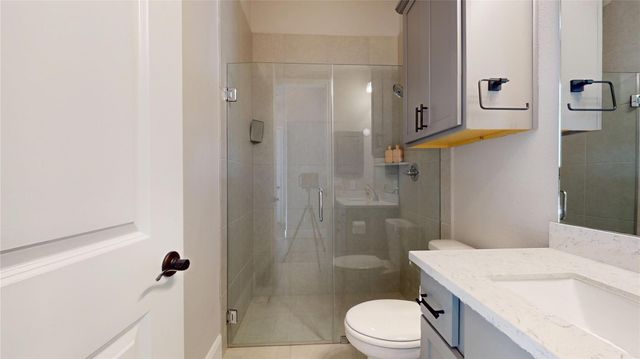 8305 Greenleaf Ridge Way, Conroe, TX 77385