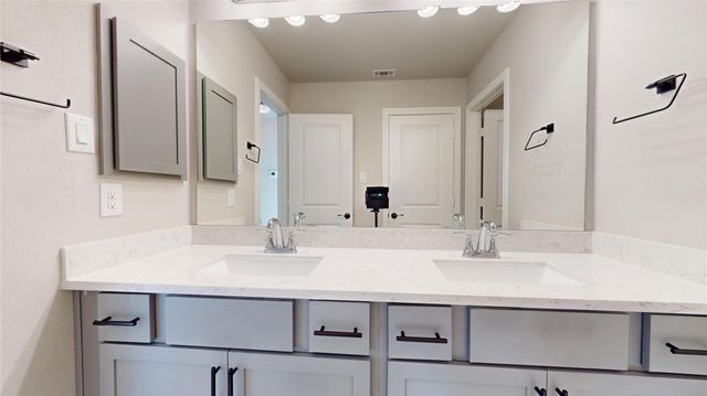 8305 Greenleaf Ridge Way, Conroe, TX 77385