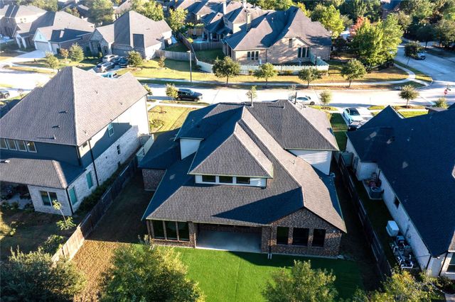 8305 Greenleaf Ridge Way, Conroe, TX 77385