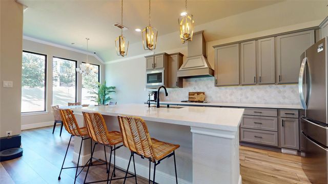 8305 Greenleaf Ridge Way, Conroe, TX 77385