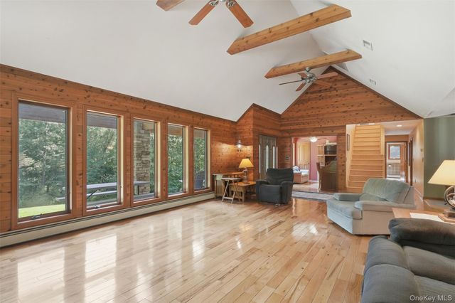 68 Bowen Road, Warwick, NY 10990