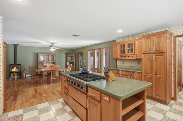 68 Bowen Road, Warwick, NY 10990