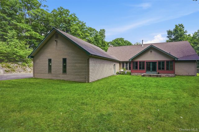 68 Bowen Road, Warwick, NY 10990