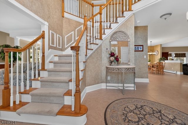 9 Stone Barn Rd, Franklin Twp., NJ 08867