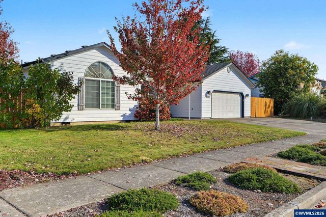 1132 Heritage Lp, Stayton, OR 97383
