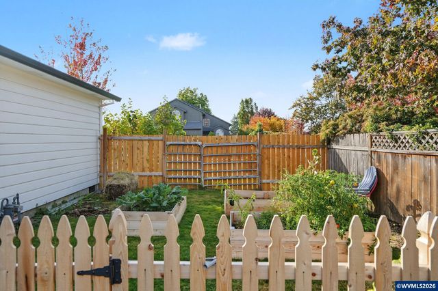 1132 Heritage Lp, Stayton, OR 97383