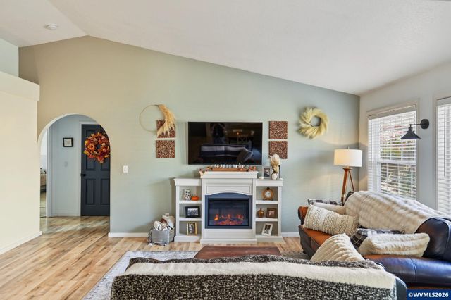 1132 Heritage Lp, Stayton, OR 97383