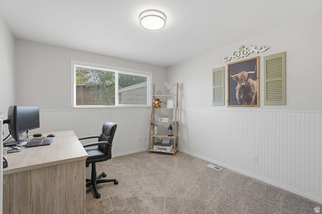 914 W 2600 N, Clinton, UT 84015