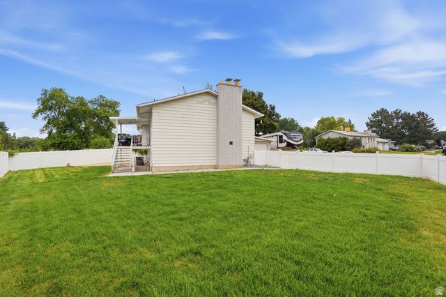 914 W 2600 N, Clinton, UT 84015