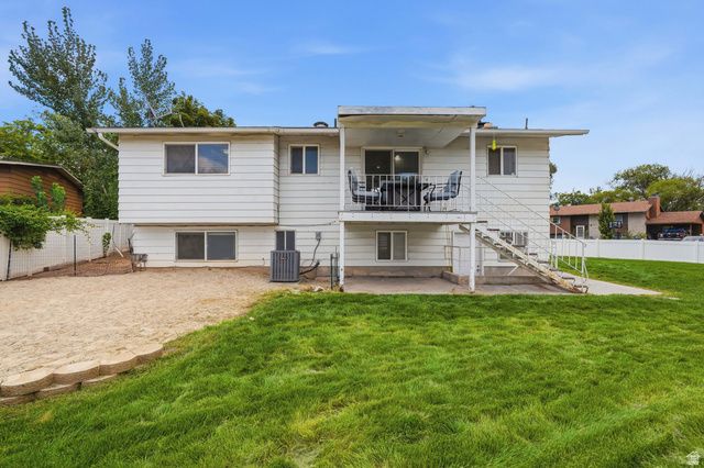 914 W 2600 N, Clinton, UT 84015