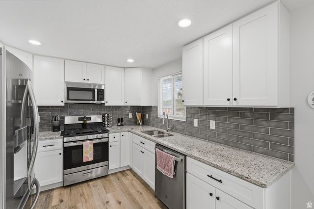 914 W 2600 N, Clinton, UT 84015