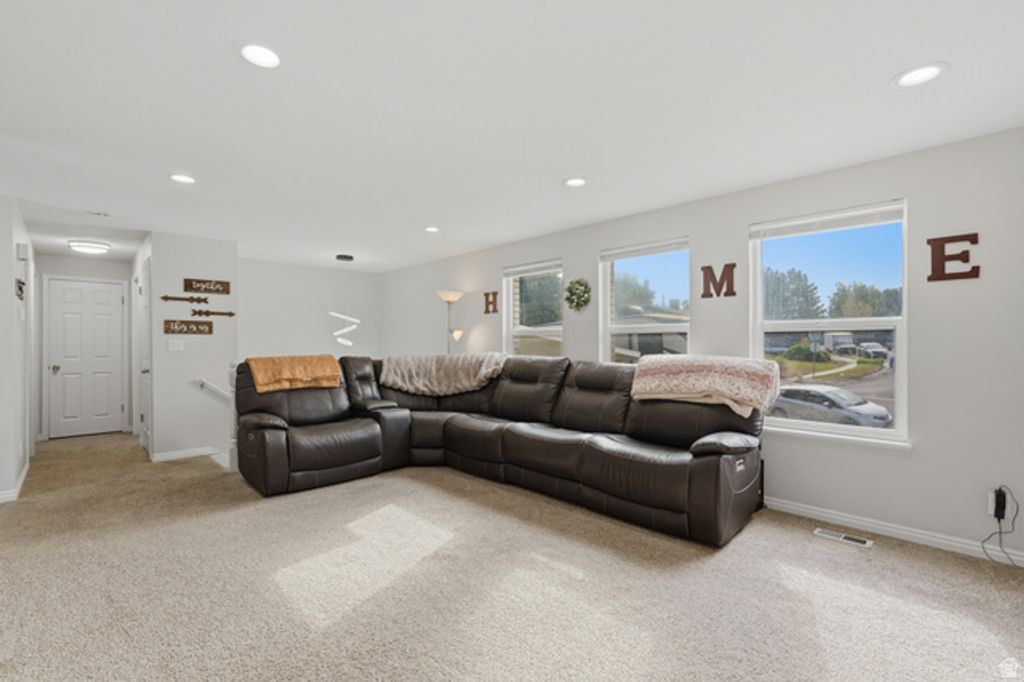 914 W 2600 N, Clinton, UT 84015 — photo 5