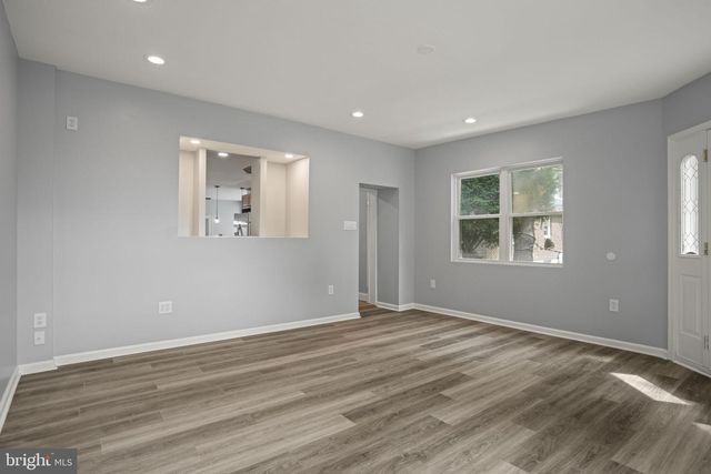 6709 CHARLES ST, Philadelphia, PA 19135